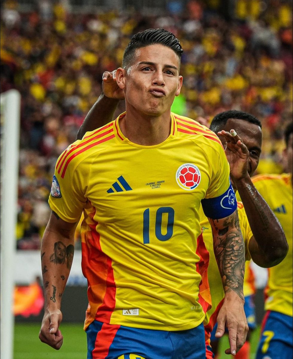 EditionMerengue's tweet photo. Sauve la soul society, James Rodriguez. https://t.co/SdBYEoe1Mn