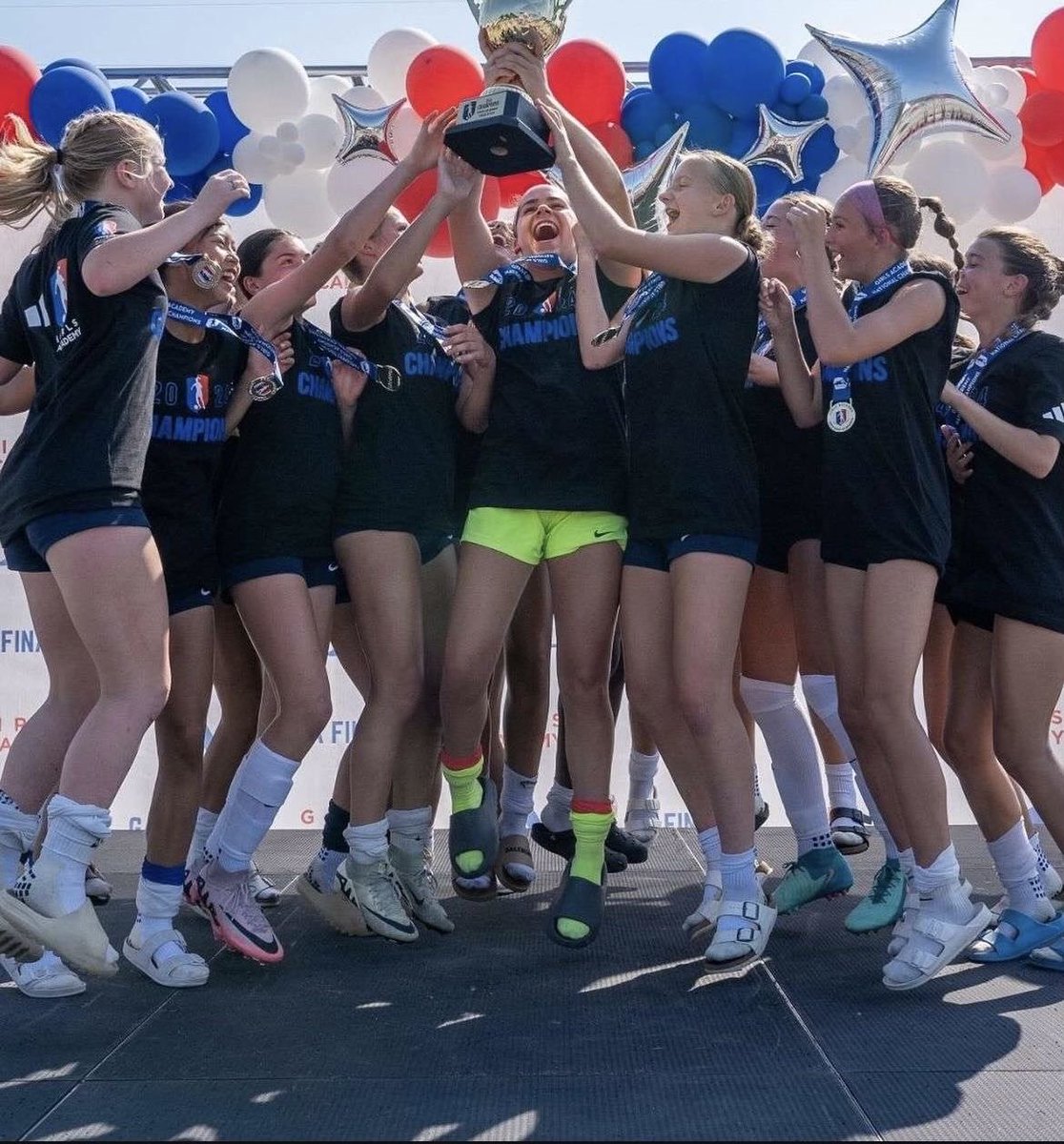coachgriff4's tweet photo. U14 NATIONAL CHAMPIONS!  
Very proud of my daughter and this awesome team!  
They each have embraced the grind all year and showed great determination at BIG moments!
So excited to see what the future holds-as these impressive young ladies keep improving!👏🏻 https://t.co/VaSVHVFxmI
