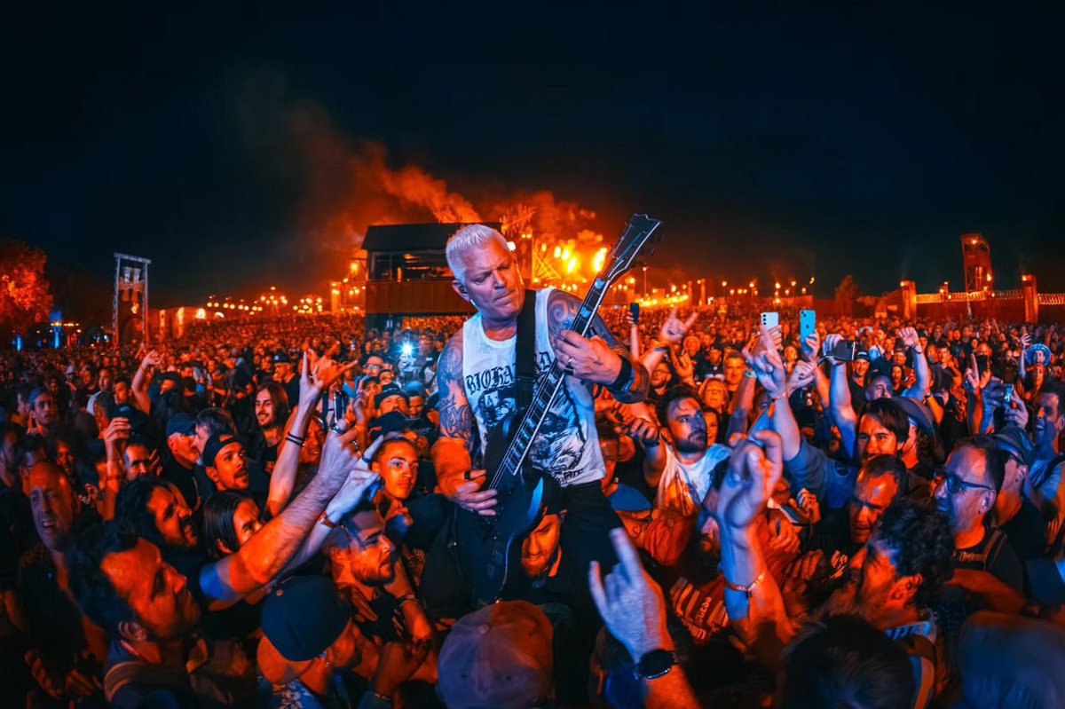 billybiohazard's tweet photo. 📸 @roberto_pavic_concert_photos
At this years @hellfestopenair
#hellfest #biohazard #billybio
#evanseinfeld #concert #concerts #concertphotography #concertphotographer #musicphotography #livemusic #concertpics #photography #photographer #heavymetal #metalphotography #hardcore #hardcoreworldwide #punk #anarchy #music #htbarp #festival #bestmusicshots