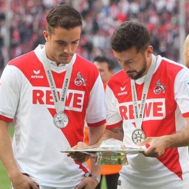 generation_dsf's tweet photo. ¡Felicitaciones por el título, #amigo! 🔴⚪🏆🇪🇸
#effzeh #fcköln #fckölle #köln #kölle #cologne #colonia #rutunwiess #bundesliga #aufstieg #golobart #maroh #spanien #em #euro2024 https://t.co/dw8Z0BmUf3