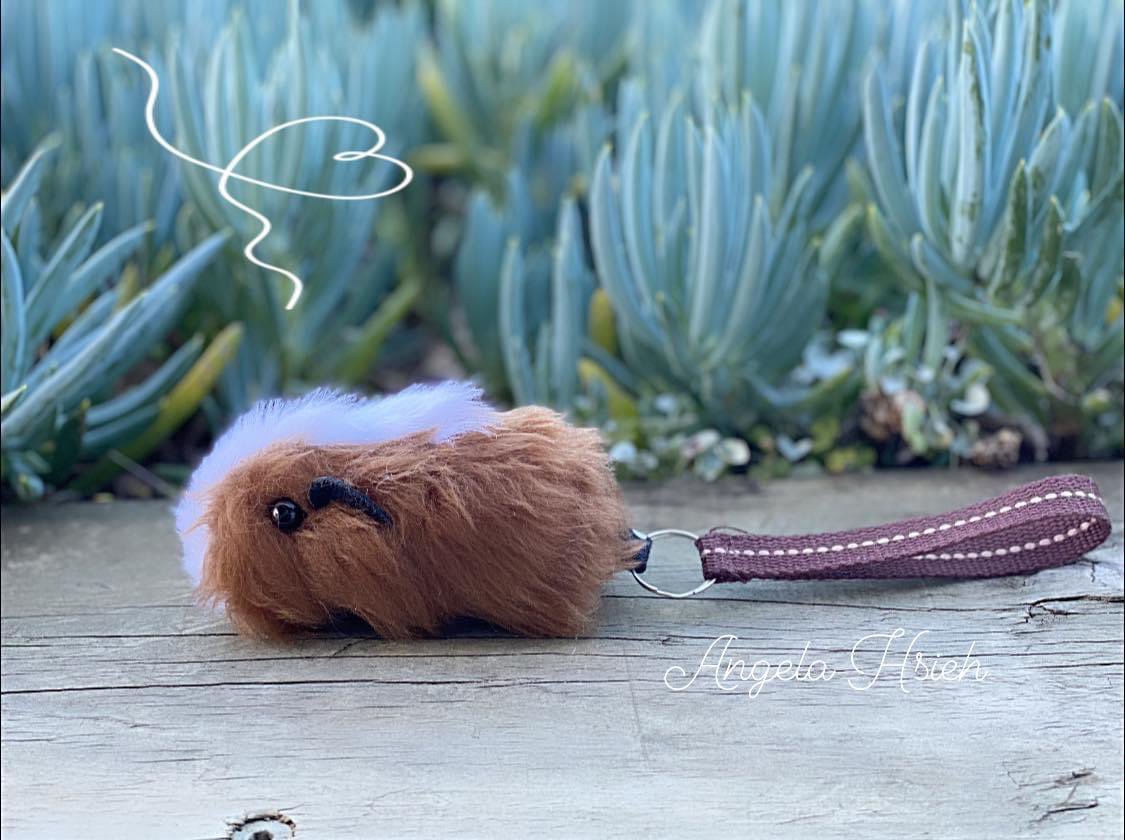 plushguineapigs's tweet photo. Guinea Pig Keychain 🐹
~ Made to order available
~ Available in Black, White & Browns colours
#plushguineapigs
#guineapigplush
#plush #handmadebyangelahsieh #giftidea #gift #nzmade #handmade #keychaincustom https://t.co/Cm5ghgVIjF