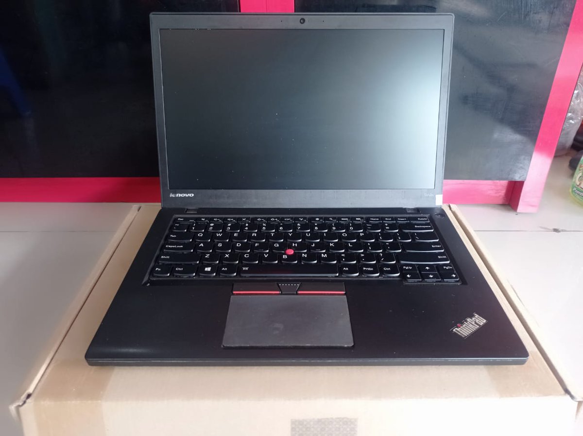 misterdarwoto's tweet image. Lenovo Thinkpad T450s

Core i7-5600U, RAM 12 GB DDR3, SSD 240 GB SATA, Layar 14" Full HD, Bluetooth, Web, Intel HD, Windows 10 Pro

Harga: Rp. 3.590.000,-

#laptopsecond