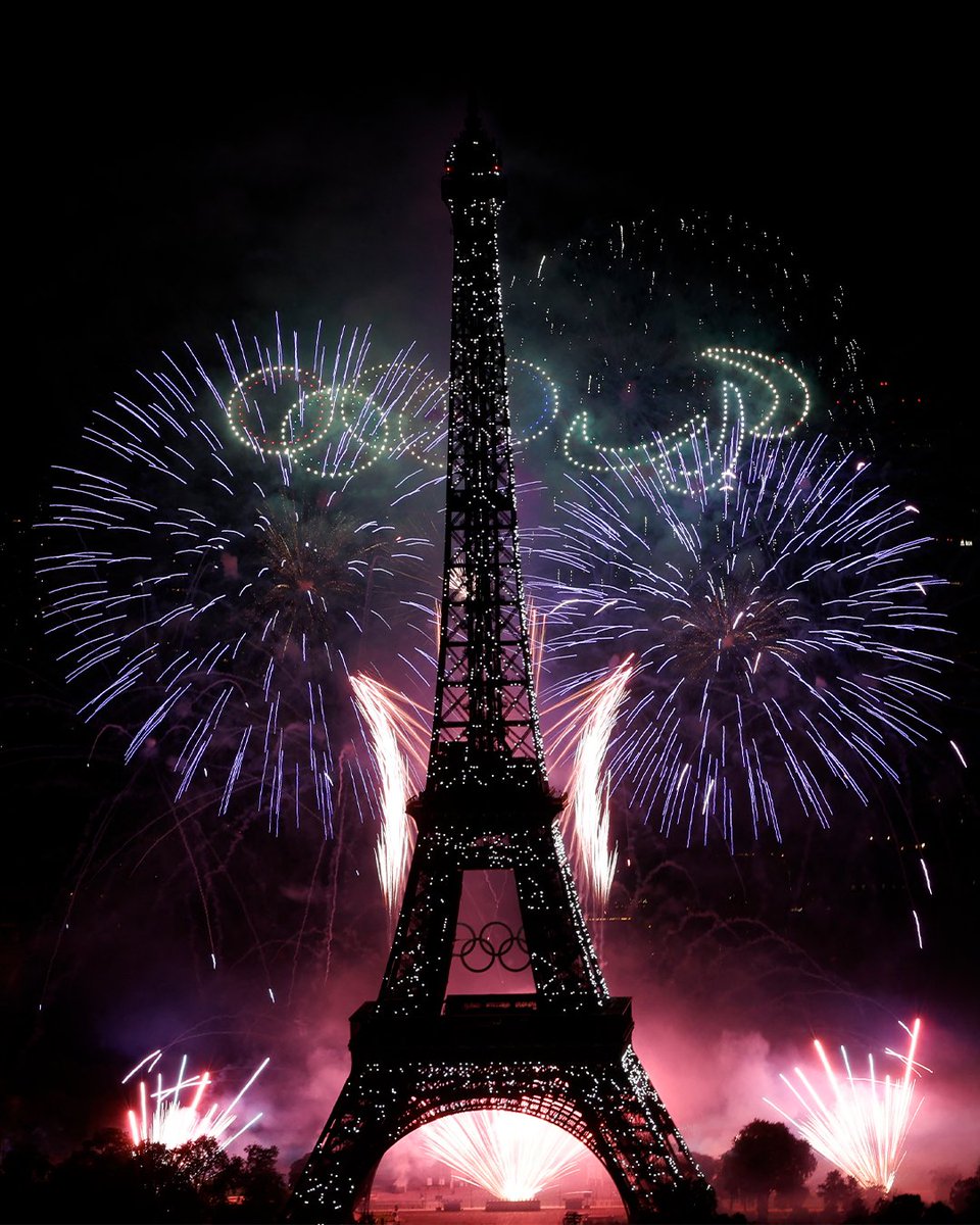 Prêts à accueillir le monde. Et fiers. ✨🇫🇷