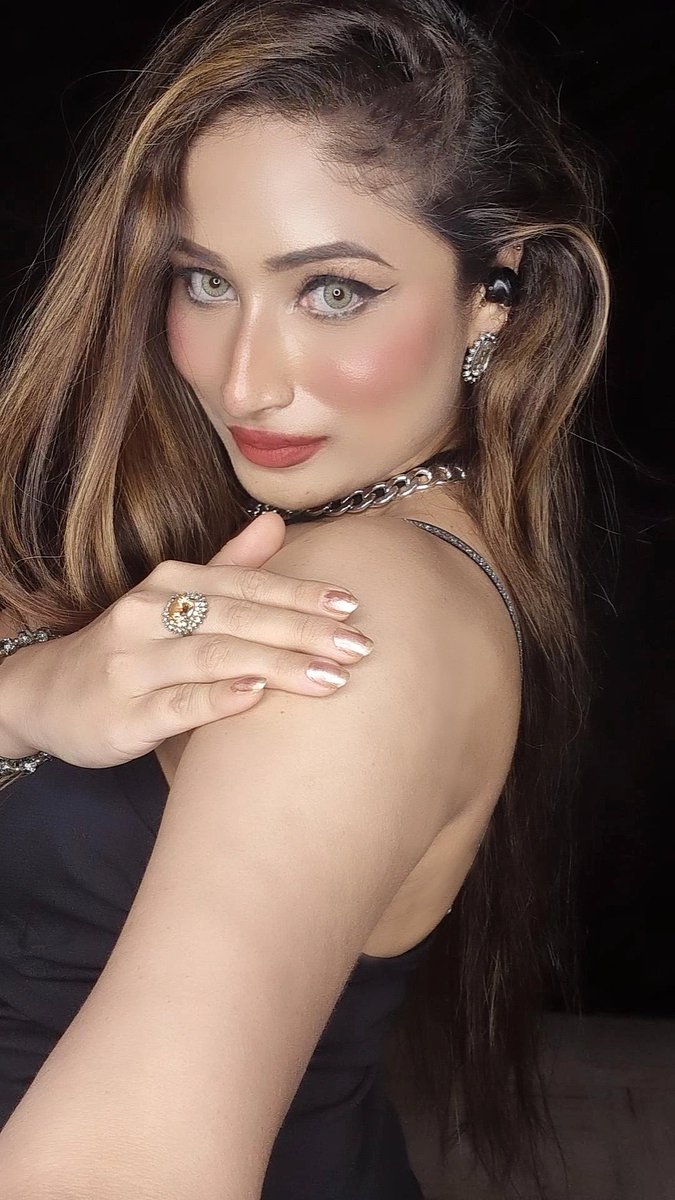 SUFIKHAN_SK's tweet photo. Everything has beauty.. but not everyone sees it. ✨️

#sufikhan https://t.co/xVvwuY2FFa