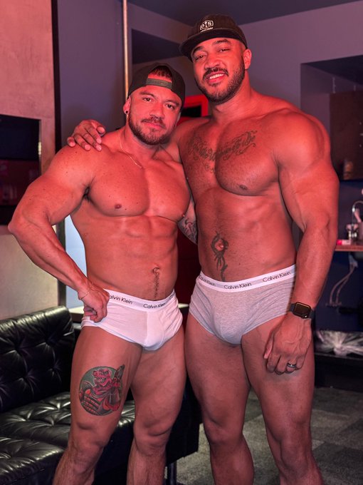 Watch Jason Vario ✨580K ✨'s leaked NSFW photo on TwXstars