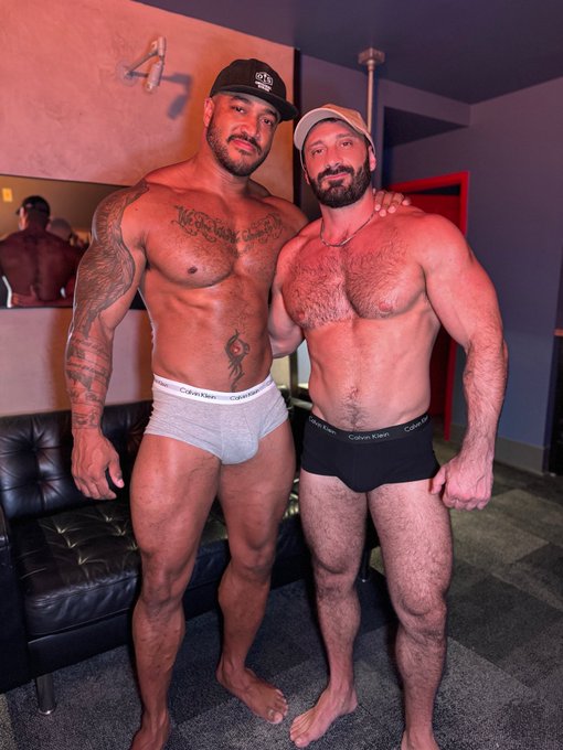 Watch Jason Vario ✨580K ✨'s leaked NSFW photo on TwXstars