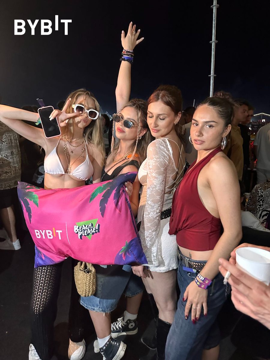 Bybit_Official's tweet photo. 🎉 What a weekend at Beach, Please! 🌊 From electrifying music sets to unforgettable beach vibes, Costinesti was the place to be! ☀️ We danced, laughed, and made memories that will last a lifetime. Until next time, keep riding those waves! 🌴✨ @Bybit_Romanian
#BybitBeachPlease https://t.co/61L7dcCyRO
