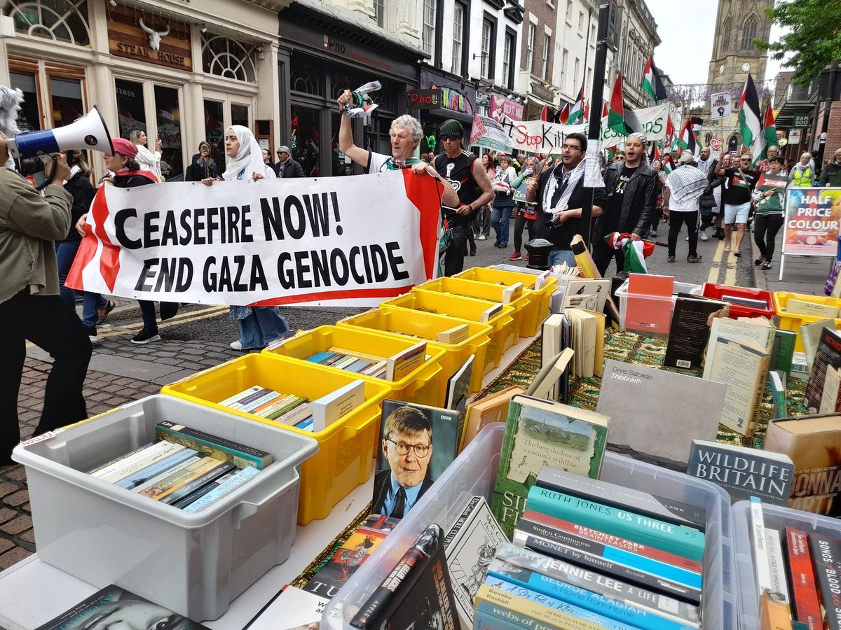 jeremykopite's tweet photo. Liverpool Sunday march for justice for Palestine and immediate ceadefire, negotiating the usual crowded streets and even the bookstall outside @newsfromnowhere. @PSCupdates @GMF_Palestine @bbcmerseyside @LivEchonews @BlackOutP_ @QudsNen @BDSmovement @MiddleEastMnt @bricup @PACBI https://t.co/6RfuKiSIXu