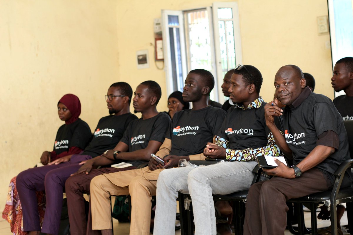 PythonNiger's tweet image. As part of our mission to Train 1500 youth with Python Programming skills within 5 years in Niger Republic, we have today started launching the training in Maradi region.
#PythonNigerCommunity #PythonInSahel #Niger #Sahel #Python #Programming #AI #Africa #Coding @pyconafrica