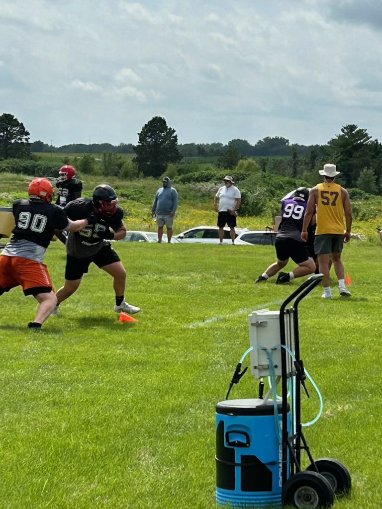 Hunter Gale tweet media