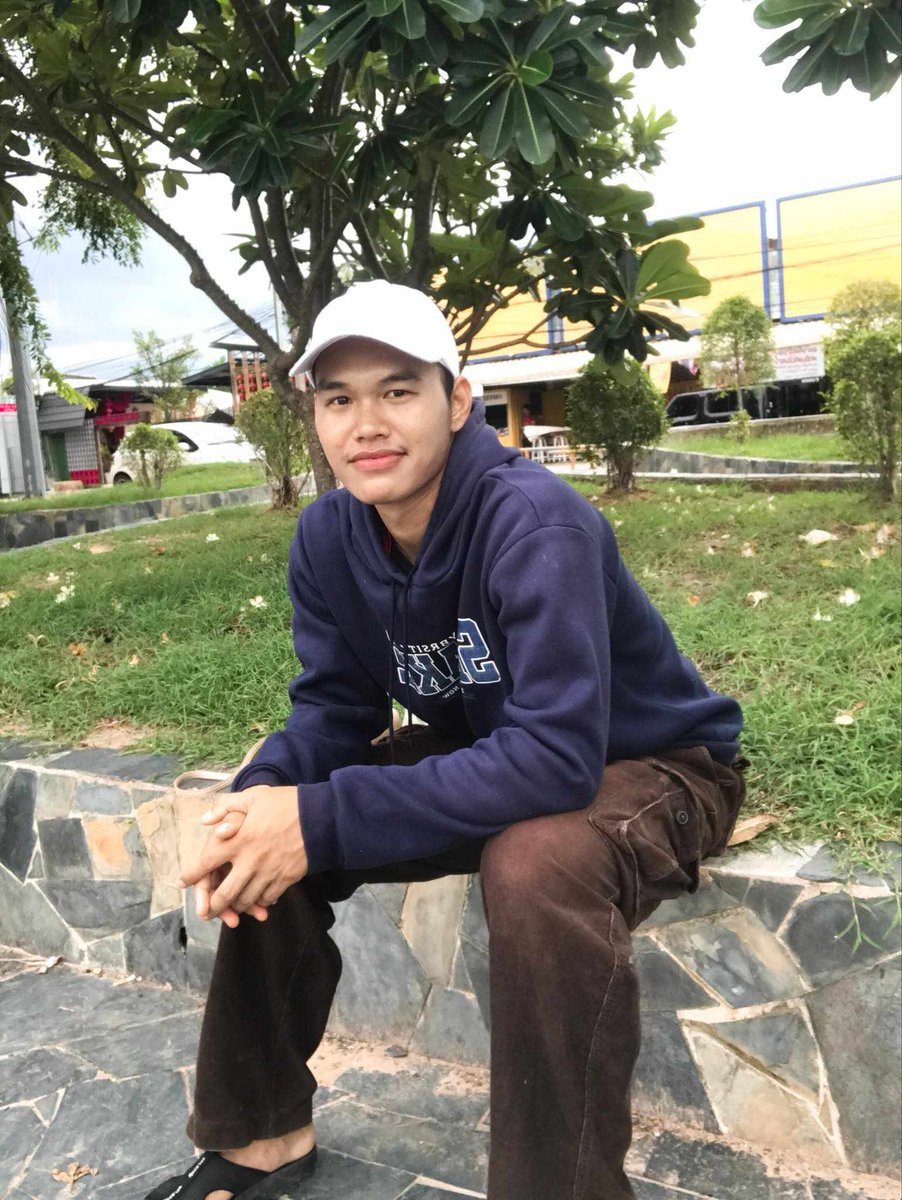 โสดค้าบมีใจทักมา
#สุรินทร์นัดเยส