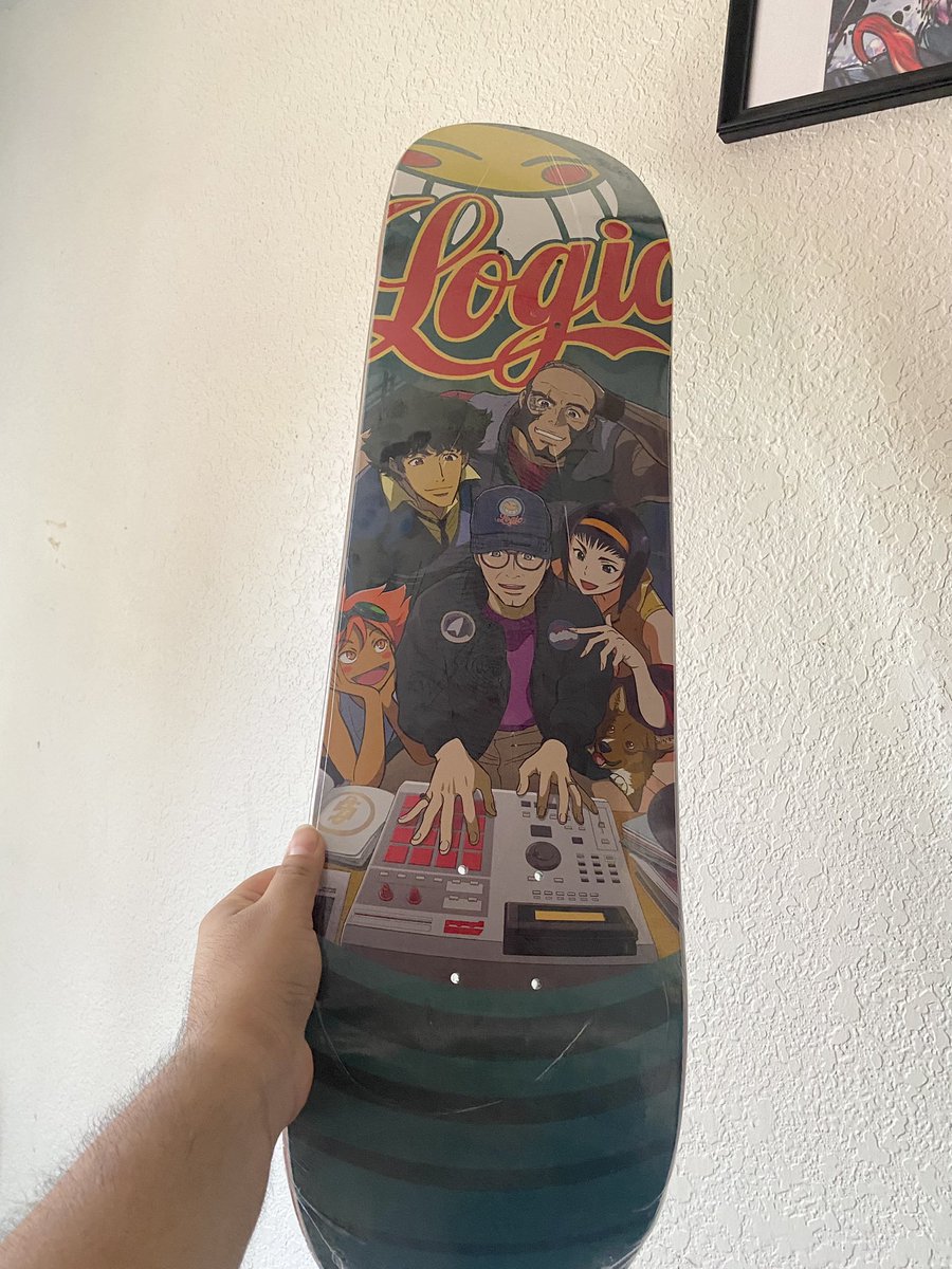 recondjpanda1's tweet image. YOU DEFINITELY KNOW I HAD TO GET @Logic301 x @Crunchyroll collaboration deck !!! From anime expo 
 #rackpack #logic #anime #animeexpo2024