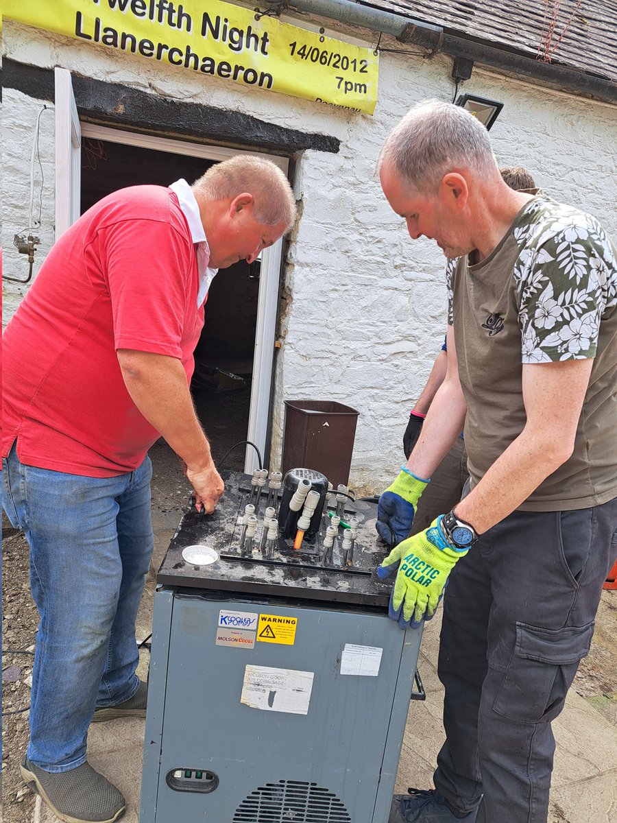 Menter Tafarn Dyffryn Aeron tweet media