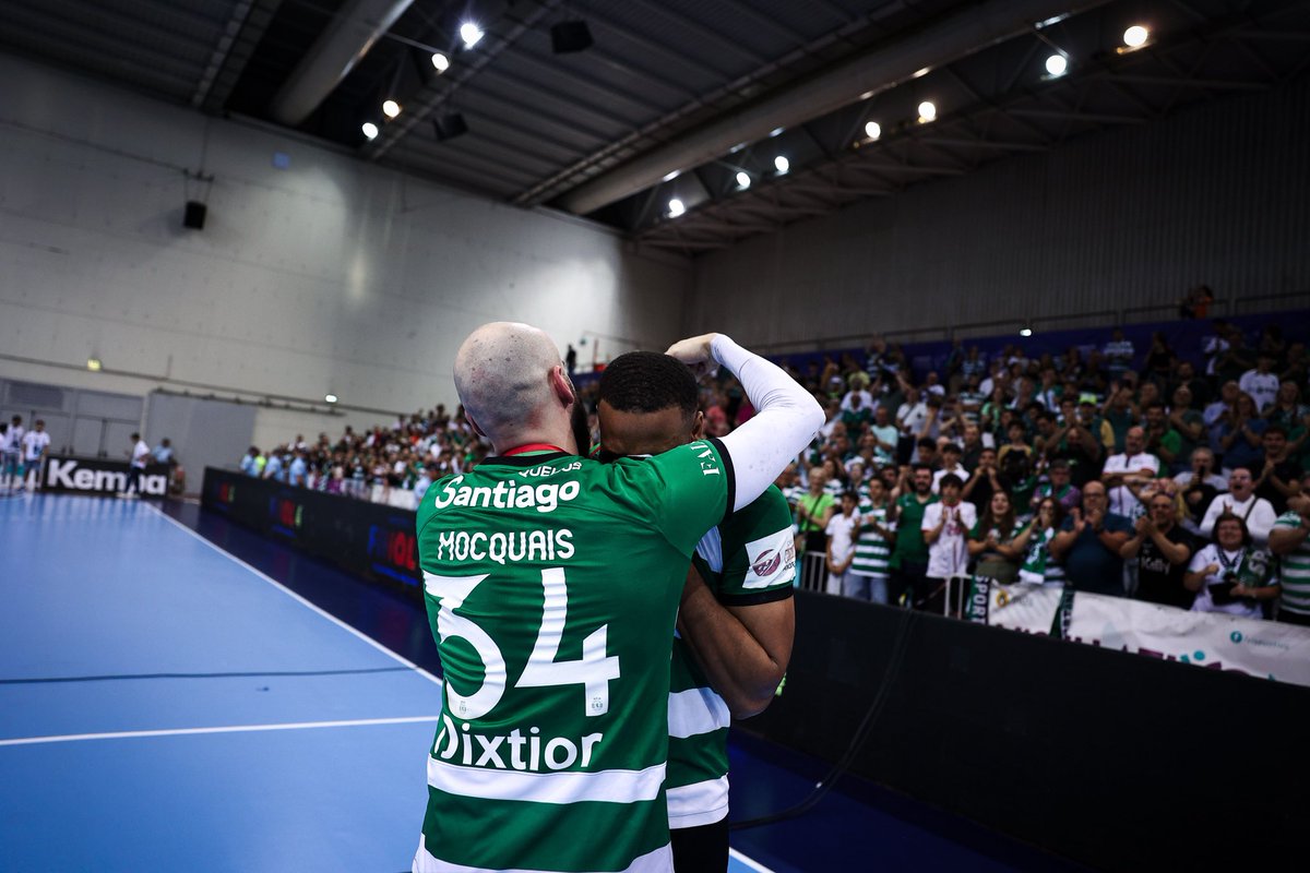 Edmilson23EA's tweet photo. Um Clube que me deu tudo e que continua a dar. Não há palavras que possam explicar os quase  18 anos que vivi nesta casa, que é minha e que sempre será, ou as noites mágicas no João Rocha, com as bancadas cheias. Aos adeptos do Sporting CP quero agradecer todo o apoio,Um de vós https://t.co/Soh2fp32Ph