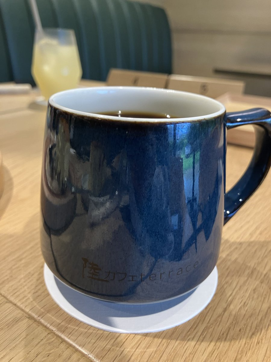 6_gclef0321's tweet photo. チーズケーキぷわんぷわんで美味しい😋❣️
コーヒーはBIGサイズで大満足🤩☕️
陸カフェおすすめです🩵

店内には焼きたてパン・ソフトクリームも✨ https://t.co/AYw3Pw0Q0Z
