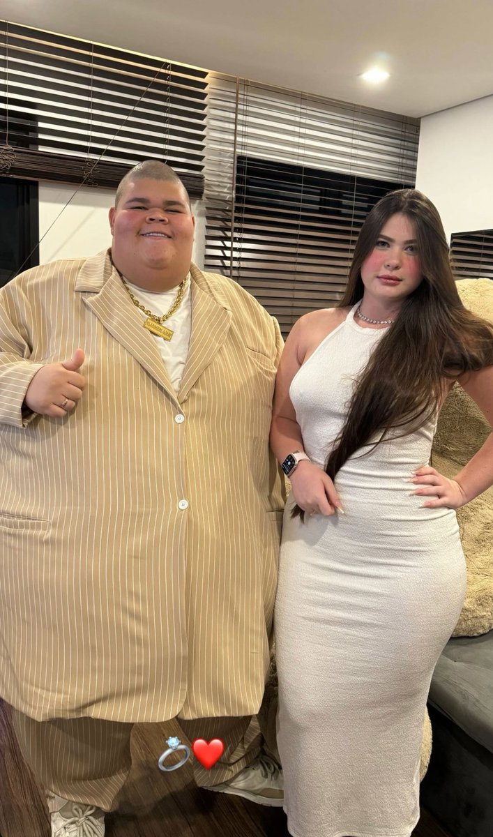 Bicho não tem como não gostar do gordão. Olha esse estilo. Parece uma betoneira amarela da prefeitura