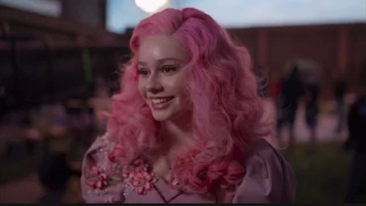 bluecherrysun's tweet photo. Agora o maior feito de Descendentes 4: Bridget vc sempre será a maioral estarei nas trincheiras pra te defender vc merecia muito mais diva they don't deserve you!!!! https://t.co/9RoTLAklha