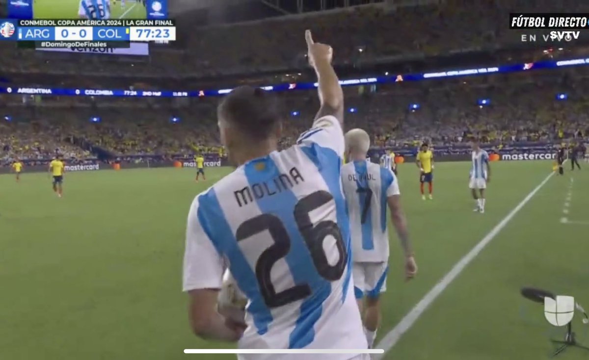 finanzacontable's tweet photo. Un partido muy cerrado, con muchas faltas.
Se juega 2do Tiempo 80’
Final #CopaAmerica2024
47%🇦🇷 0 🆚 0 🇨🇴 53%
Tarjeta A 1 1
#LaAlbiceleste #LosCafeteros
🏟️ Hard Rock Stadium, Miami
#CopaAmerica2024 #Argentina #Conmenol #Colombia #Fútbol #VamosArgentina #VamosColombia