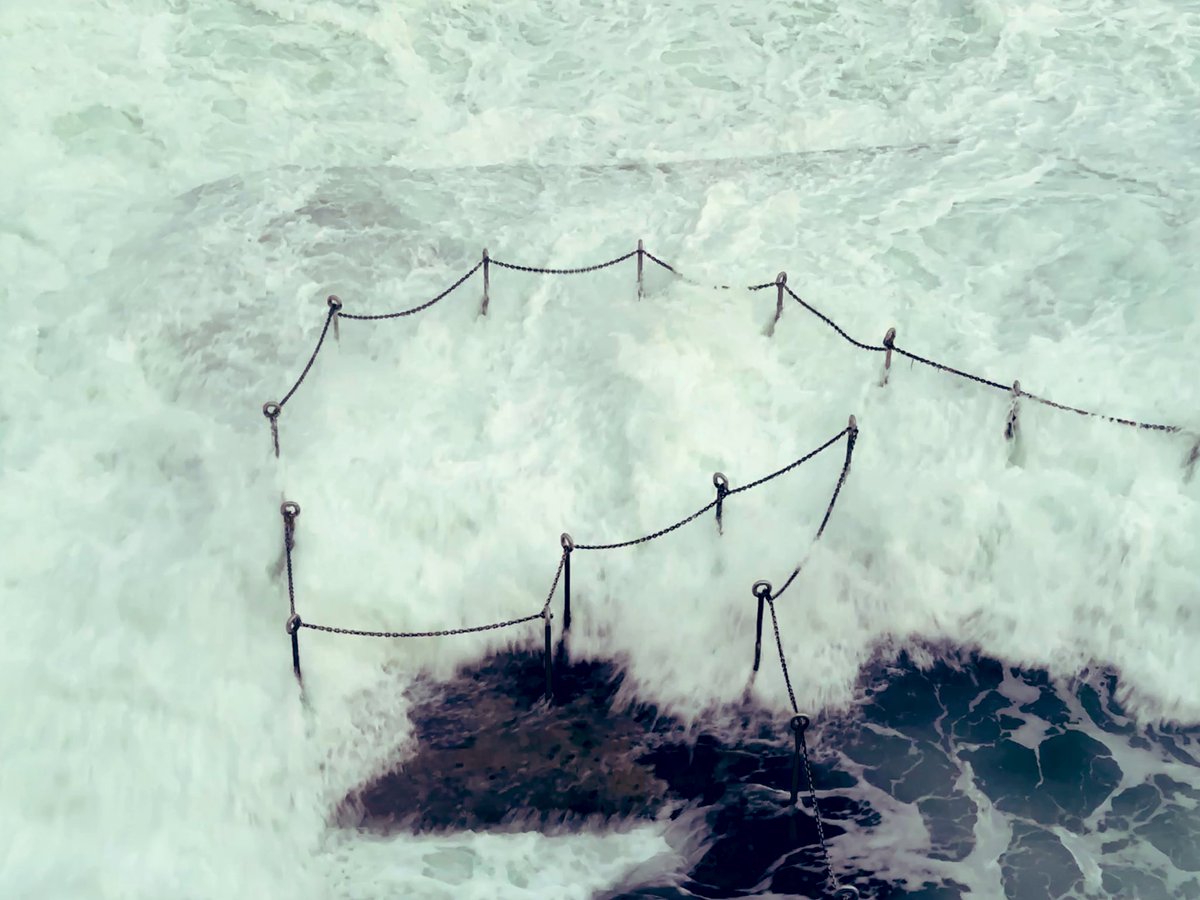 subbie's tweet image. Wild times with huge swell washing over the Bogey Hole, built by convicts below the cliffs. And last stop was the breathtaking #MerewetherOceanBaths #Newcastle #swimming