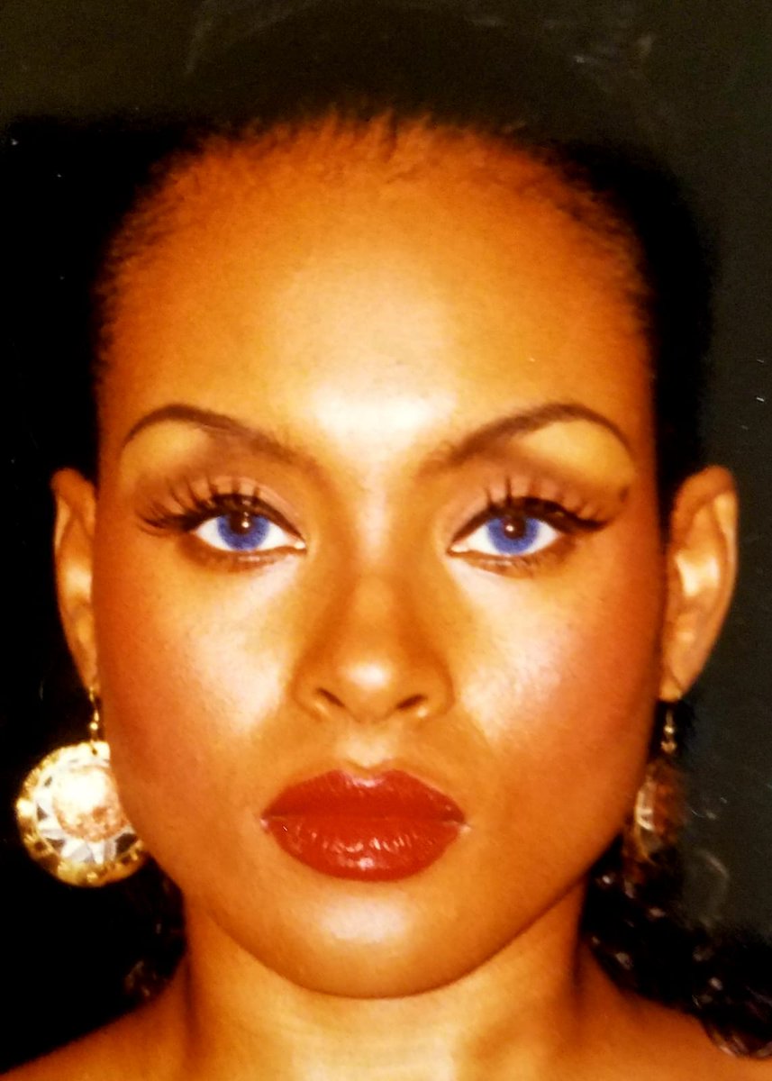 WANDADEE1's tweet photo. @MELANIATRUMP A BUCK SHORT AN HOUR LATE NOW THAT THE CHICKENS HAVE COME HOME 2 ROOST; NOW U R CALLING 4 UNITY, EMPATHY &amp; COMPASSION, WHEN UR FAMILY HAS STOCKED THE🔥FLAMES OF VIOLENCE, INTOLERANCE, CLASSISM &amp; RACISM!  TELL DON, THE LOVE U GIVE IS THE LOVE U GET &amp; THE SAME HOLDS TRUE 4 HATE💀 https://t.co/CfdAp9mnBc