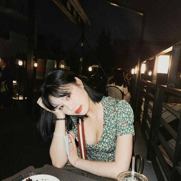 first date                            in a relationship