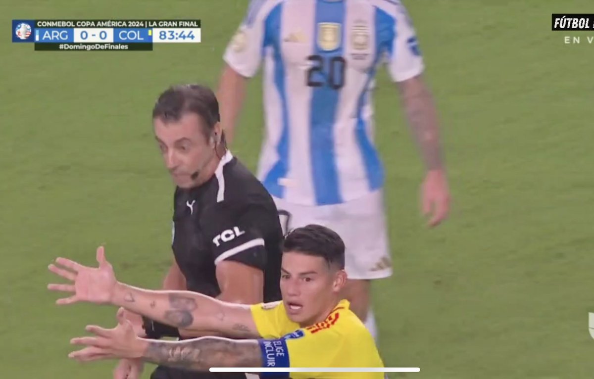 finanzacontable's tweet photo. Si persiste el empate se juegan tiempos extras!
Se juega 2do Tiempo 87’
Final #CopaAmerica2024
47% 🇦🇷 0 🆚 0 🇨🇴53%
Tarjeta A 2 1
#LaAlbiceleste #LosCafeteros
🏟️ Hard Rock Stadium, Miami
#CopaAmerica2024 #Argentina #Conmenol #Colombia #Fútbol #VamosArgentina #VamosColombia