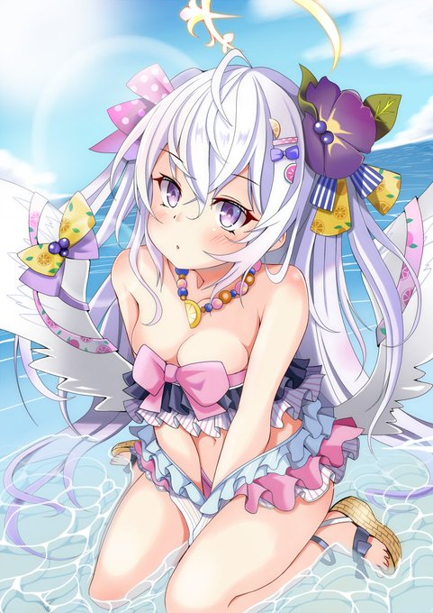 海の日ということで水着アズサ再掲
ボツ絵も添えて 