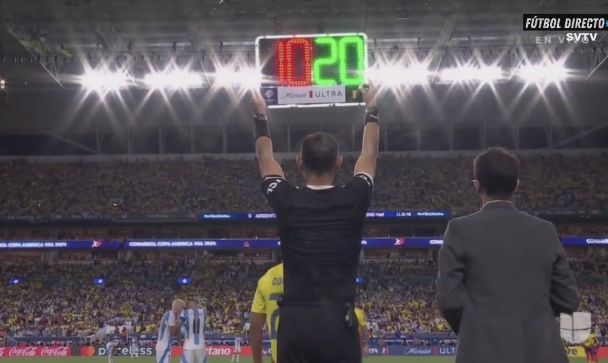 finanzacontable's tweet photo. Inicia el 1er Tiempo Extra
🇨🇴Sale: James Rodriguez
🇨🇴Entra: J. Quintero
Final #CopaAmerica2024
Argentina 🇦🇷 0 🆚 0 🇨🇴Colombia
#LaAlbiceleste #LosCafeteros
🏟️ Hard Rock Stadium, Miami
#CopaAmerica2024 #Argentina #Conmenol #Colombia #Fútbol #VamosArgentina #VamosColo https://t.co/roMW0cUzGK