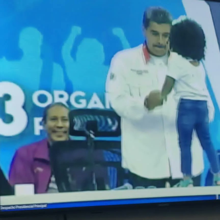CNAEC11's tweet photo. Hoy equipo CNAE y FFB estuvieron presentes en Video Conferencia con Presidente @nicolasmaduro y Ministro @lealtelleria afinando detalles en la participación de la gran fiesta electoral este próximo 28J.

#LaEsperanzaEstaEnLaCalle💛💙❤💯

Victoria Segura https://t.co/PhvdMyALwb