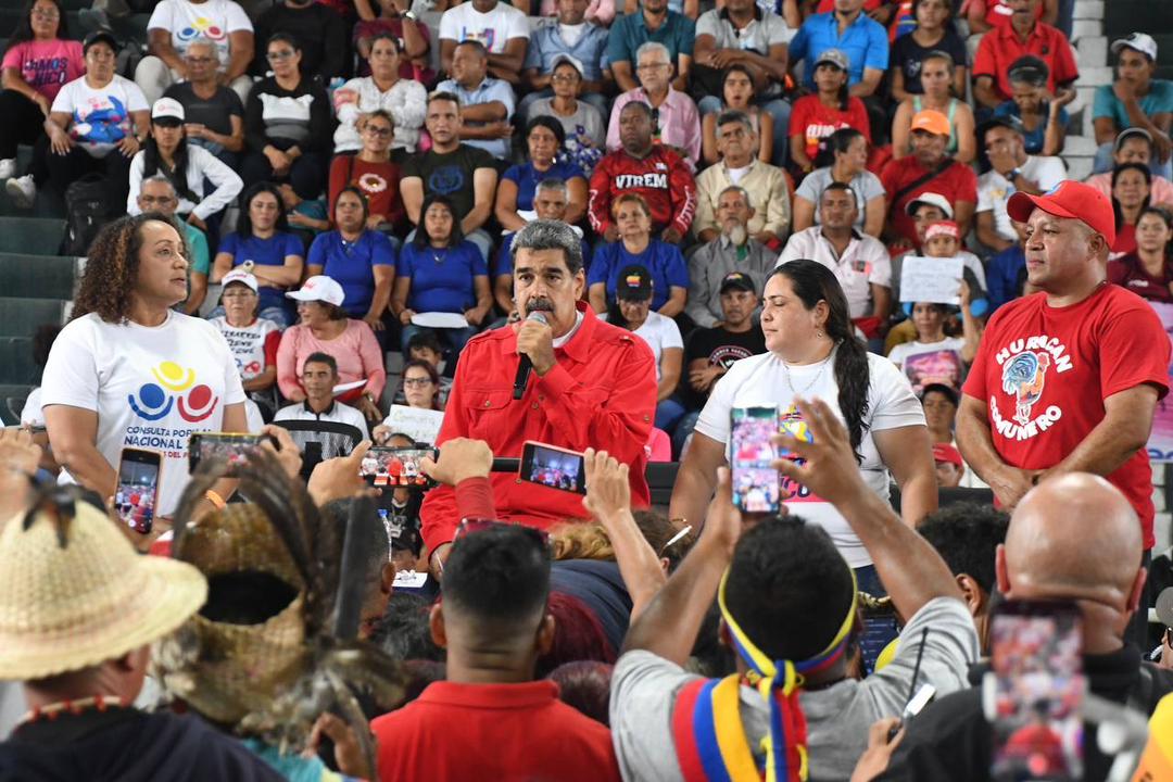 Pueblo de Perija, estado Zulia mañana #14jul  estaremos por allá visitandoles, vamos con el Ministro de transporte @rvaraguayan a dar inicio al PLAN NACIONAL DE VIALIDAD AGRÍCOLA Y COMUNAL que orientó nuestro  presidente <a href="/NicolasMaduro/">Nicolás Maduro</a> en el Encuentro Nacional Comunero en