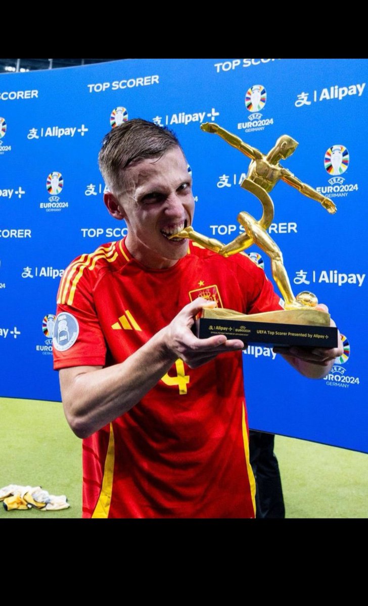 DurlabhDJ's tweet photo. Champions Spain #EURO2024
#ESPENG #EUROFinal #Eurocopa
#SPAvENG #UEFAEuros2024 #UEFA2024 #UEFA
Rodri Yamal Nico Williams Dani Olmo
Harry Kane Foden Luke Shaw Palmer Walker https://t.co/fTft2vvPMk