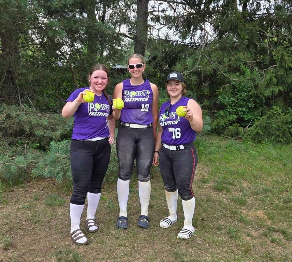 kaydynnelson4's tweet photo. 💣💣💣 squad 
not the turnout we would hope for but always room for improvement. 2 weeks until NAFA Nationals in MN!! https://t.co/7ijjIYQJCb