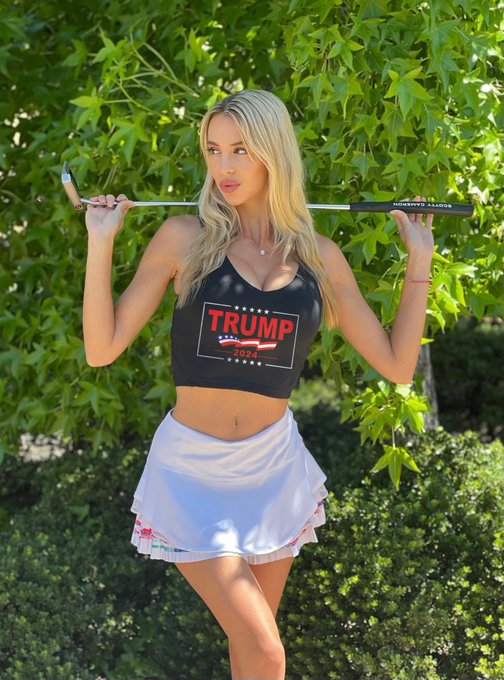 Like &amp; Retweet if you&rsquo;re voting for Trump🇺🇸 https://t.co/1T13yv8goI