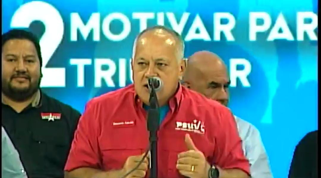 OrienteMRT_'s tweet photo. MAQUINARIA COMPACTA, VICTORIA PERFECTA🇻🇪
Candidato @NicolasMaduro "Todos las fuerzas revolucionarias estamos unidos al 100%, cohesionados y motivados"
 Vamos con la fuerza histórica de la patria de Bolivar 
¡Nosotros Venceremos!
#MaduroPresidente 
#VotaTupamaro https://t.co/PFzhtiNEtZ