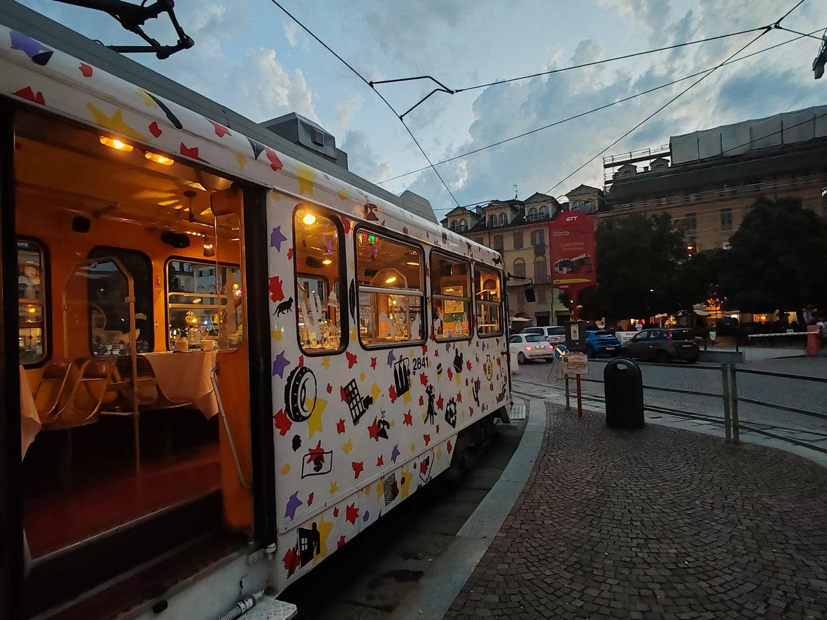 Nice moments at the Doctoral Consortium of #ORAHS2024 in Turin. A great opportunity to discuss of new challenges in healthcare management with the next generation of operations researchers! 

#orms