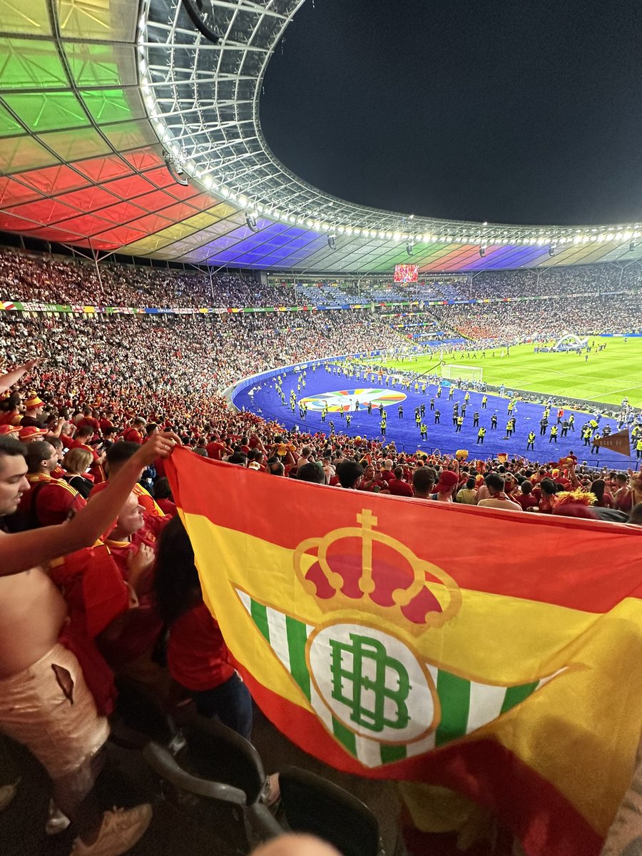 De heliopolis al cielo! 💚🇪🇸