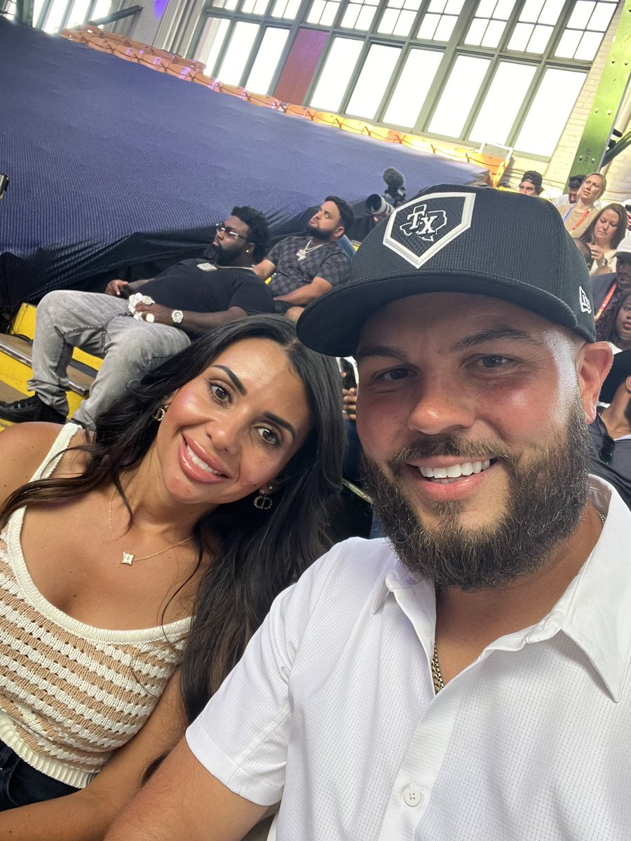 csnyderdfw's tweet image. #mlbdraftlive