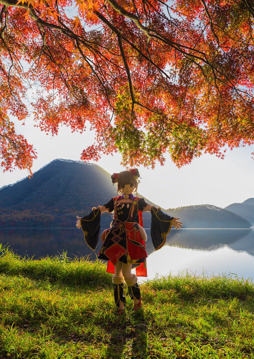 IDOLMASTER CINDERELLAGIRLS YoshinoYorita
依田芳乃『紅水鏡』

Autumn leaves and water mirror of Mt. Fuji
紅葉と富士山の水鏡

yatamiko.fanbox.cc/posts/8237502

Photographer <a href="/kotokotorra_kig/">kotora＠着ぐるみカメコ</a>
Mask <a href="/goukaou/">Goukaou kigurumi studio</a>
Costume <a href="/Lapin_cj/">Lapin(라핀)</a>

#デレマス #依田芳乃
#コスプレ #cosplay
#着ぐるみ #kigurumi
