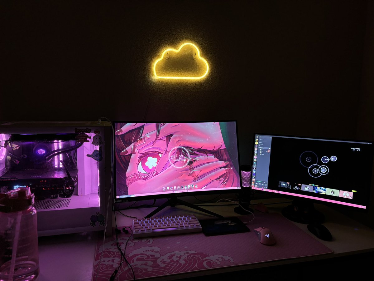 ilycassi's tweet image. pink setup :D