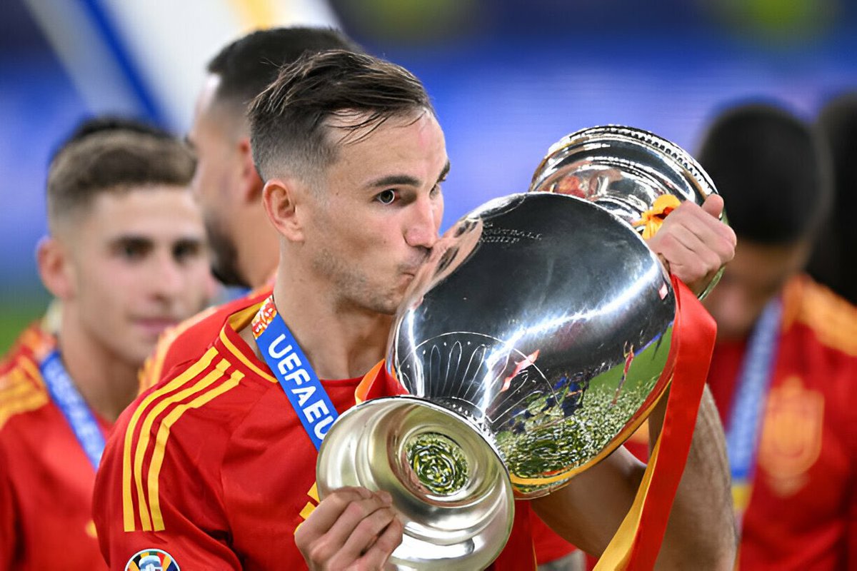 FabianRP52's tweet photo. ¡¡SOMOS CAMPEONEEEEES!! 🏆 ¡VAMOOOOOOS ESPAÑA 🇪🇸 

#C4MPEONES 
#VamosEspaña | #EURO2024 https://t.co/y6Bl3Pyt6Z