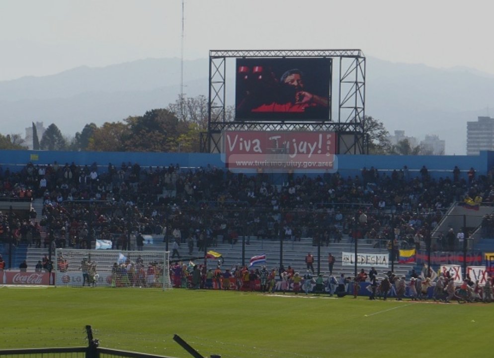 jujuysincontext's tweet photo. Organizar una Copa América y que los colombianos no te desborden la seguridad? No es muy difícil Estados Unidos. https://t.co/3v59GLdq7X