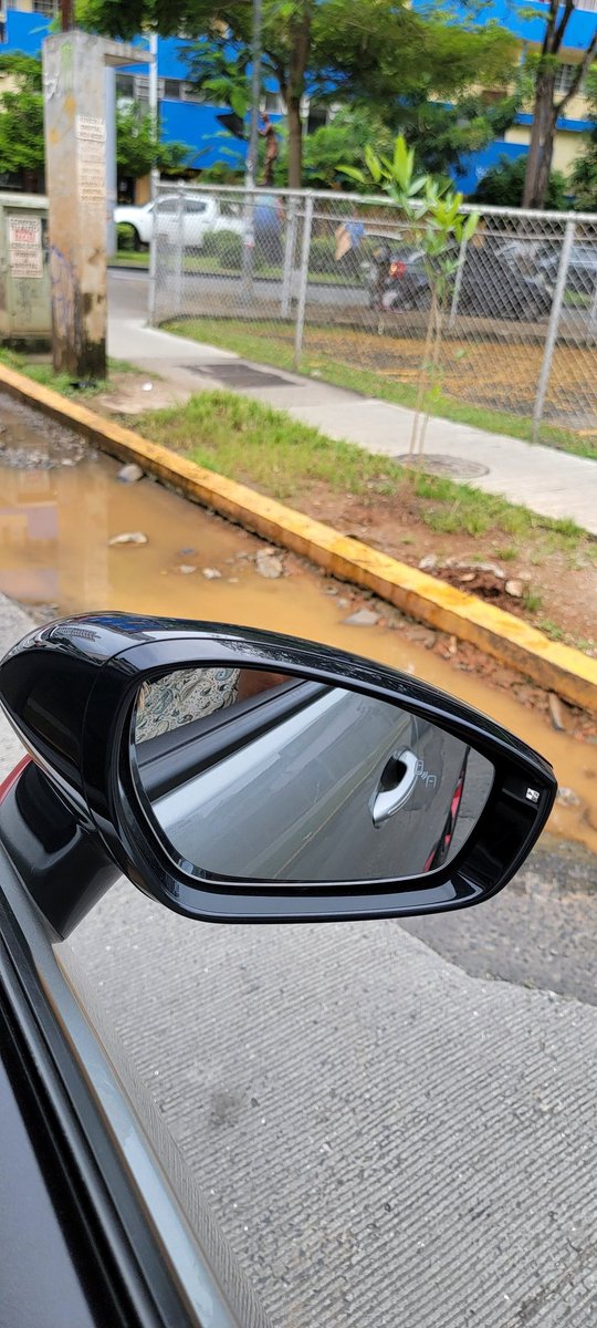 El hueco de más longevidad en Bella Vista. Durante todo el gobierno del inepto de Nito, y no hicieron nada. Frente al Banco General en Via Argentina. <a href="/JCBellaVista/">JC Bella Vista</a> <a href="/Mayer/">Mayer Mizrachi</a> <a href="/CesarKiamco/">César Kiamco</a> <a href="/MOPPma/">Ministerio de Obras Públicas de Panamá</a> 
Nos animamos a resolver esta laguna.