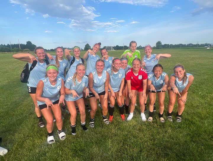 sadiemitt's tweet photo. Had a great weekend with my torrent team this weekend in Michigan! We went 4-0 this weekend and battled through the heat. 

@usl_youth @mketorrentgirls @sikingerpa08 @Leite_Marcio77 @marmato19 @coach_abackus @ImYouthSoccer @WisconsinSoccer @SCWave08_girls https://t.co/sFUxj4rad1