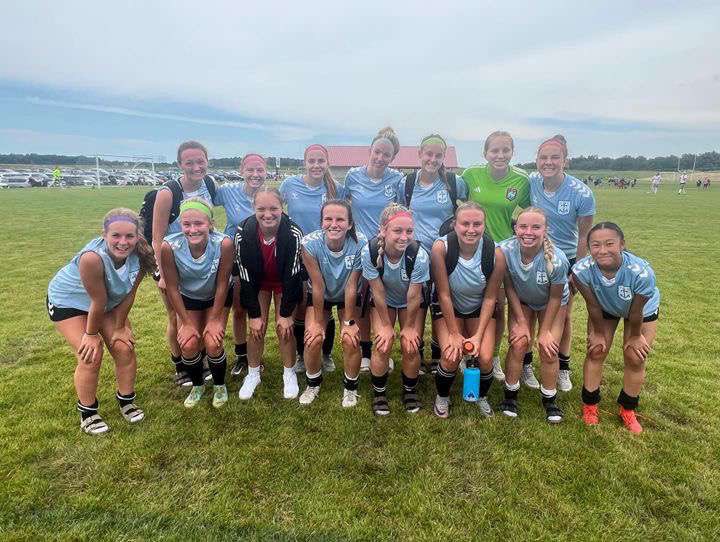 sadiemitt's tweet photo. Had a great weekend with my torrent team this weekend in Michigan! We went 4-0 this weekend and battled through the heat. 

@usl_youth @mketorrentgirls @sikingerpa08 @Leite_Marcio77 @marmato19 @coach_abackus @ImYouthSoccer @WisconsinSoccer @SCWave08_girls https://t.co/sFUxj4rad1