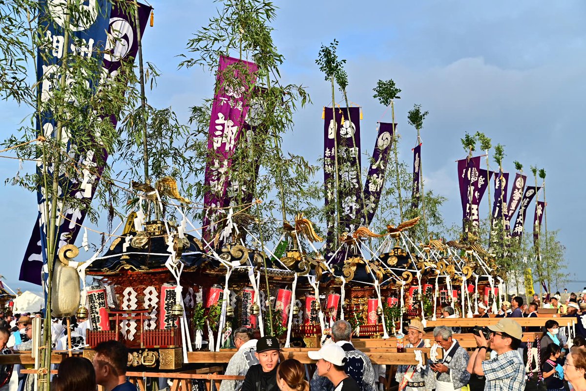 chigasaki's tweet photo. おはようございます。今朝の写真です。

夏の到来、暁の祭典「浜降祭」！

撮影： @macap44

#茅ヶ崎 #湘南 #浜降祭 https://t.co/FUxXa7bI1Y