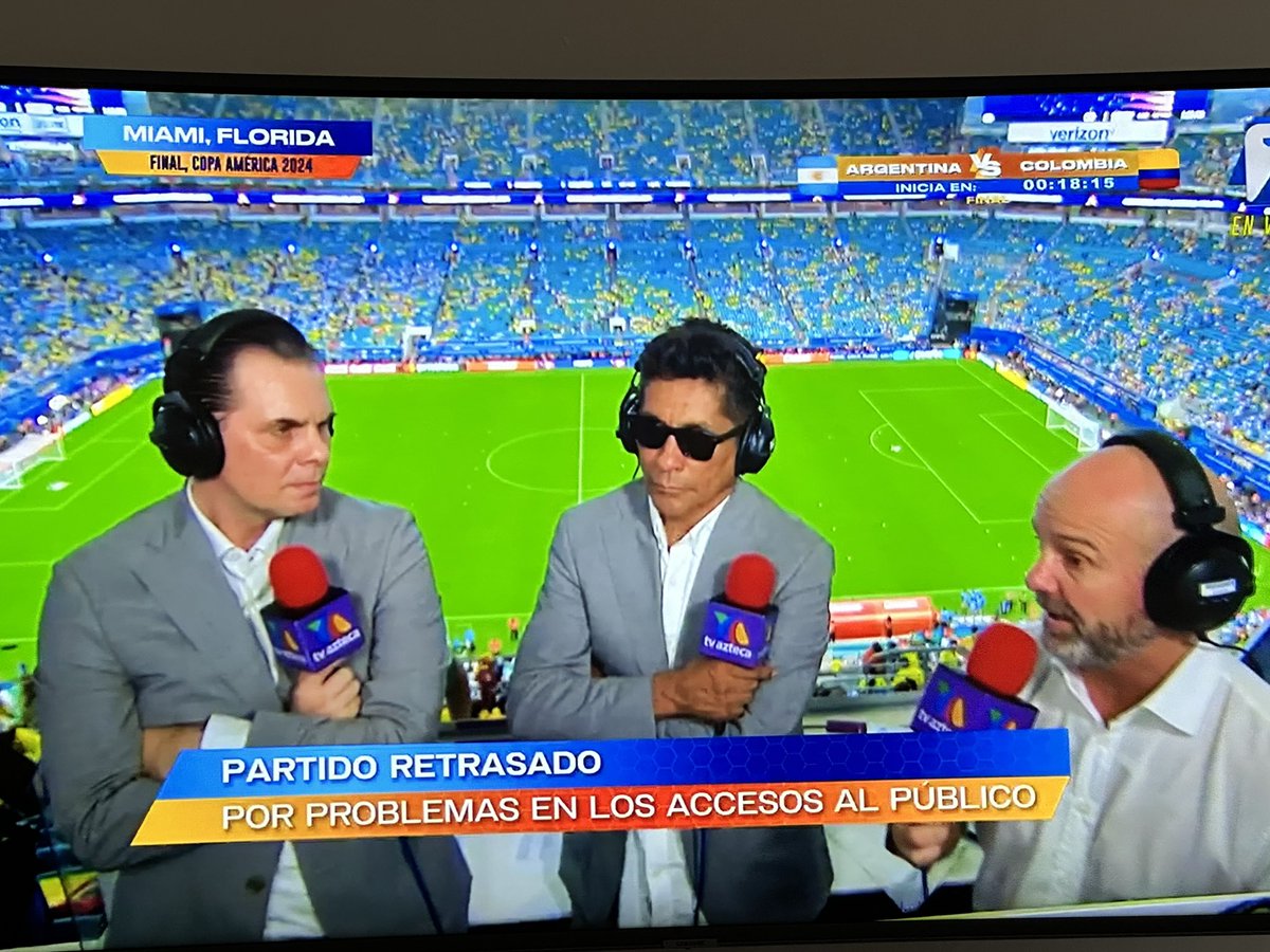 carloscbg's tweet photo. @AztecaDeportes Que le pasa al drogado de @JorgeCamposOf_ no habla, ni comenta nada, es un mueble… https://t.co/6Z1KNJ4AYS