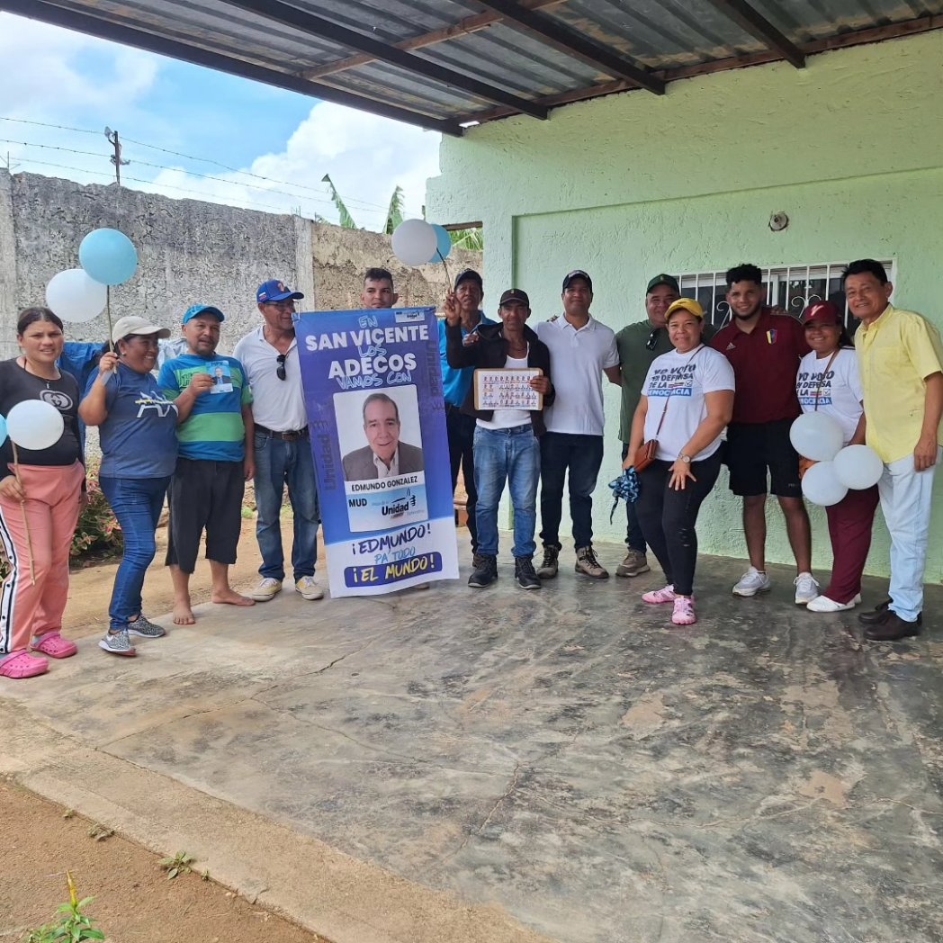 Actividad: casa x casa, sector Juana Ramírez, parroquia San Vicente, jornada encabezada por los compañeros <a href="/hectorchinom/">Hector "Chino" Maita</a>, <a href="/Hectori14887068/">Hector Raúl Betancourt.</a> y Freddy Campos junto al equipo parroquial
Falta poco para el cambio Venezuela 🇻🇪