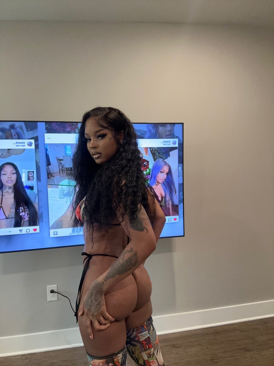 AsiaCherise's tweet photo. I need this on every platform https://t.co/BzU5wKUx3Q