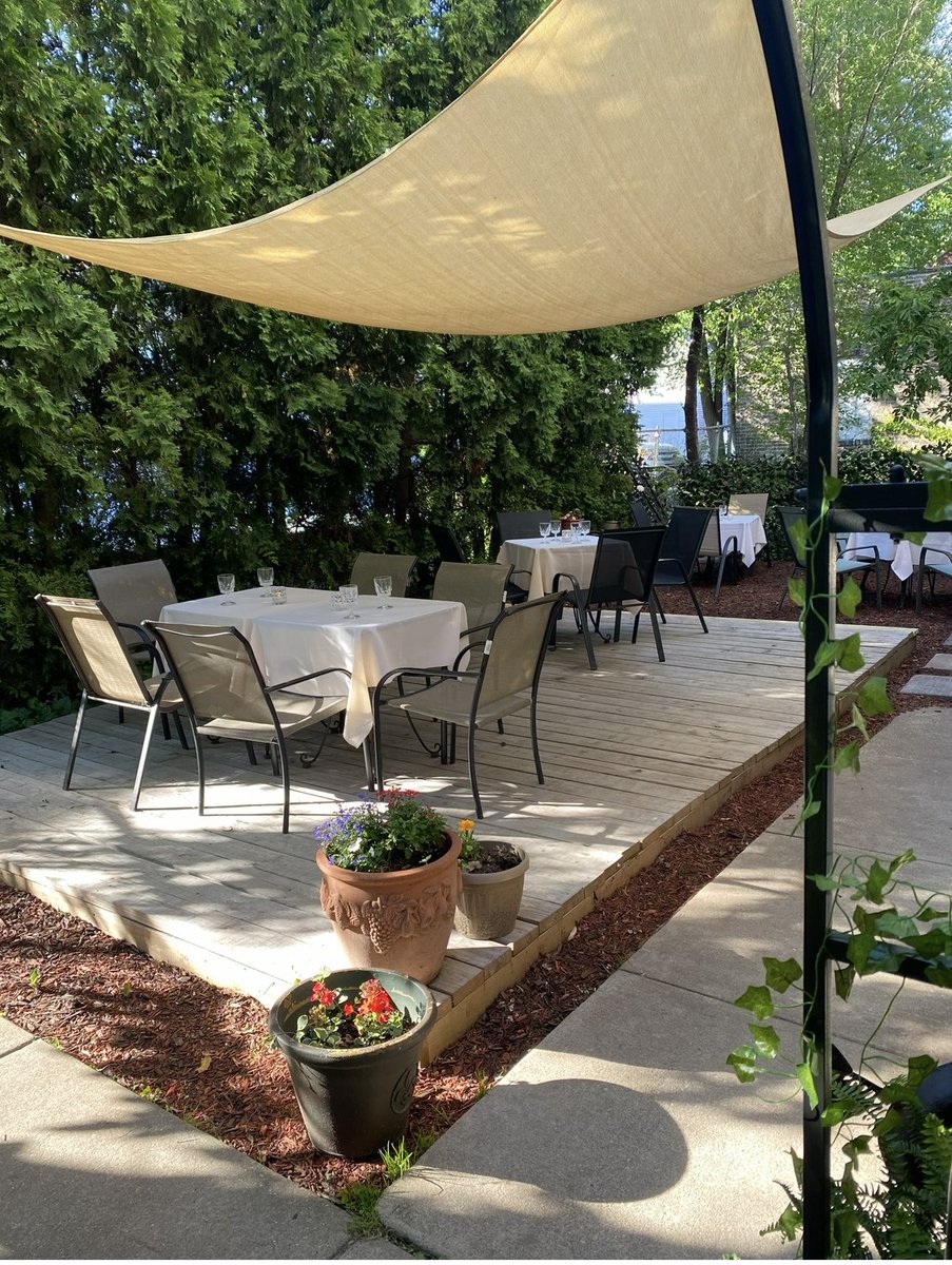 ThePastaTree's tweet image. We are thrilled to announce that we will be OPEN during the RNC! 🎉

Located outside the security zones, you can enjoy your favorite pasta dishes and fine wines with us without any hassle. Come dine in a relaxed and welcoming atmosphere, away from the crowds.