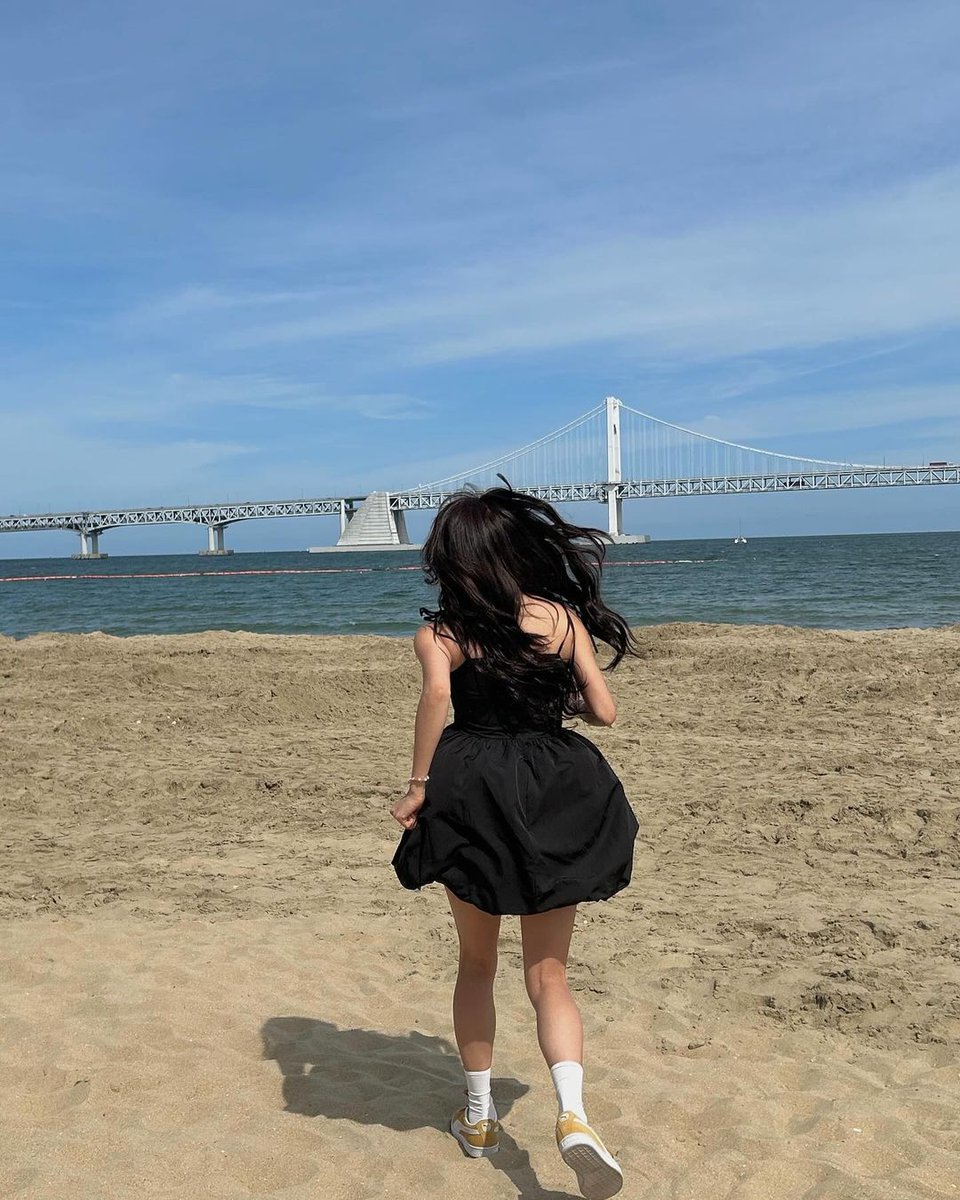 지효 tweet media